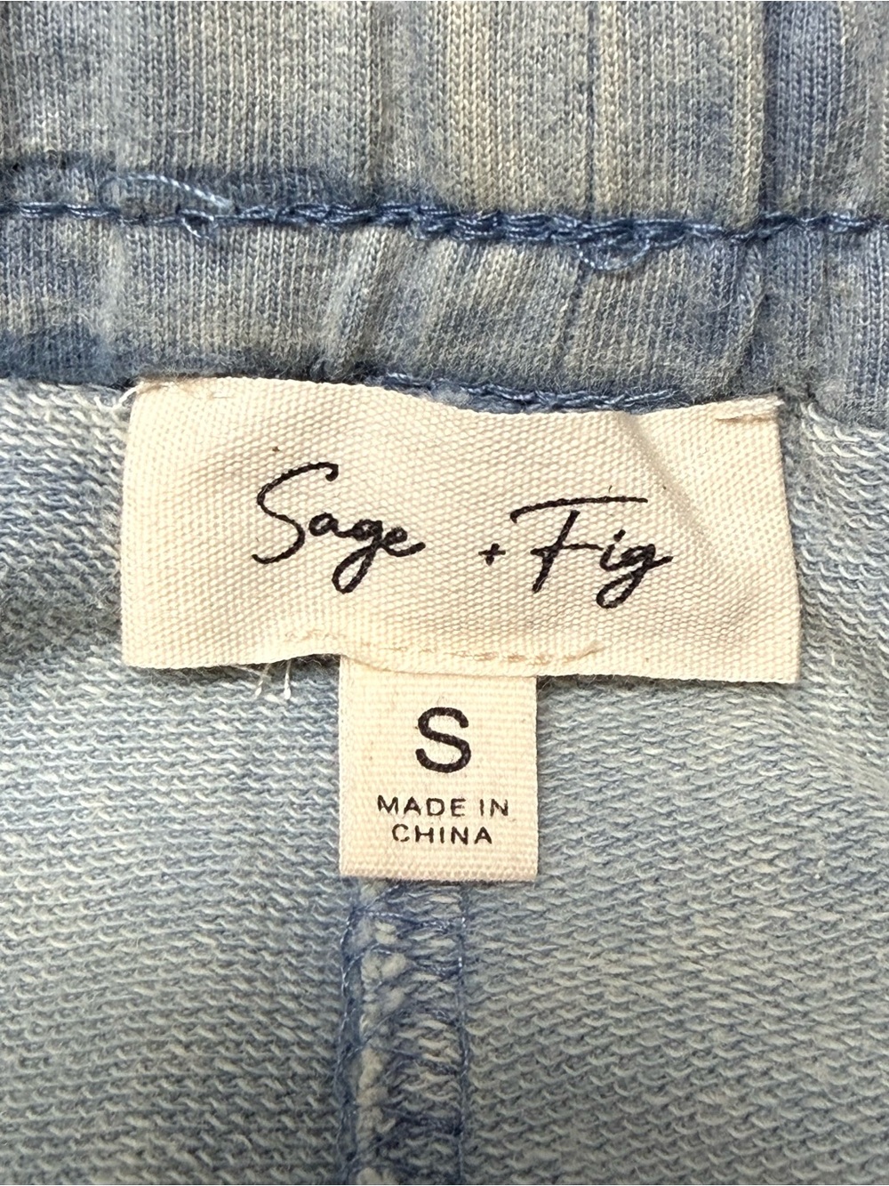 Sage & Fig size Small Women’s Blue Mineral Wash Flare Wide Leg Crop Pants - Picture 9 of 10